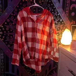 women’s oversized hooded flannel